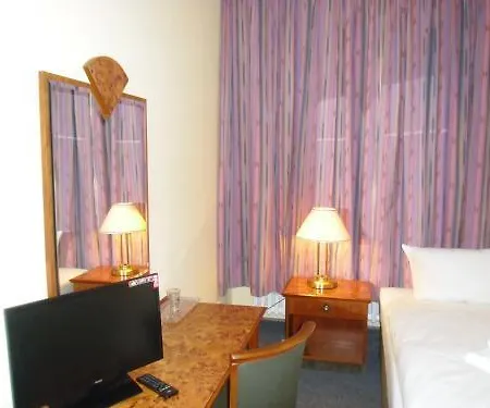 Amadeus 2* ברלין