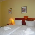 Amadeus 2* Berlin
