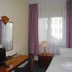 Amadeus 2* Berlin