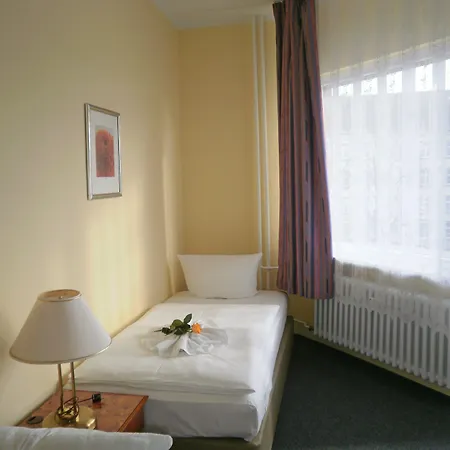 Amadeus 2* Берлин