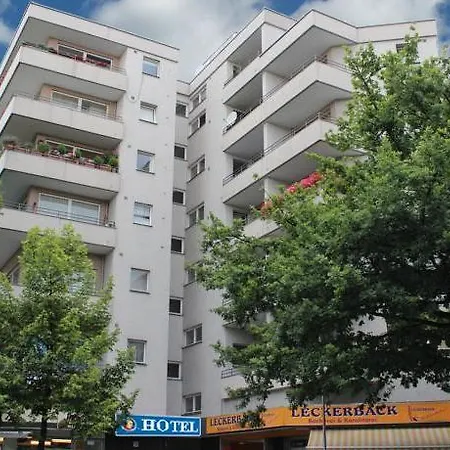 Amadeus 2* Berlín