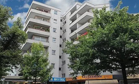 Amadeus 2* Berlín