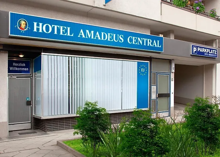 Amadeus Hotel 2*